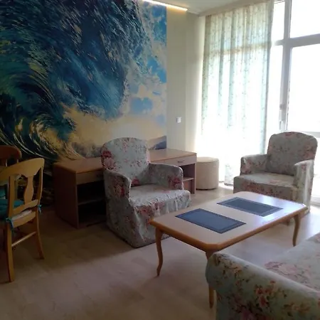 شقة Color Sea Sunny Center *